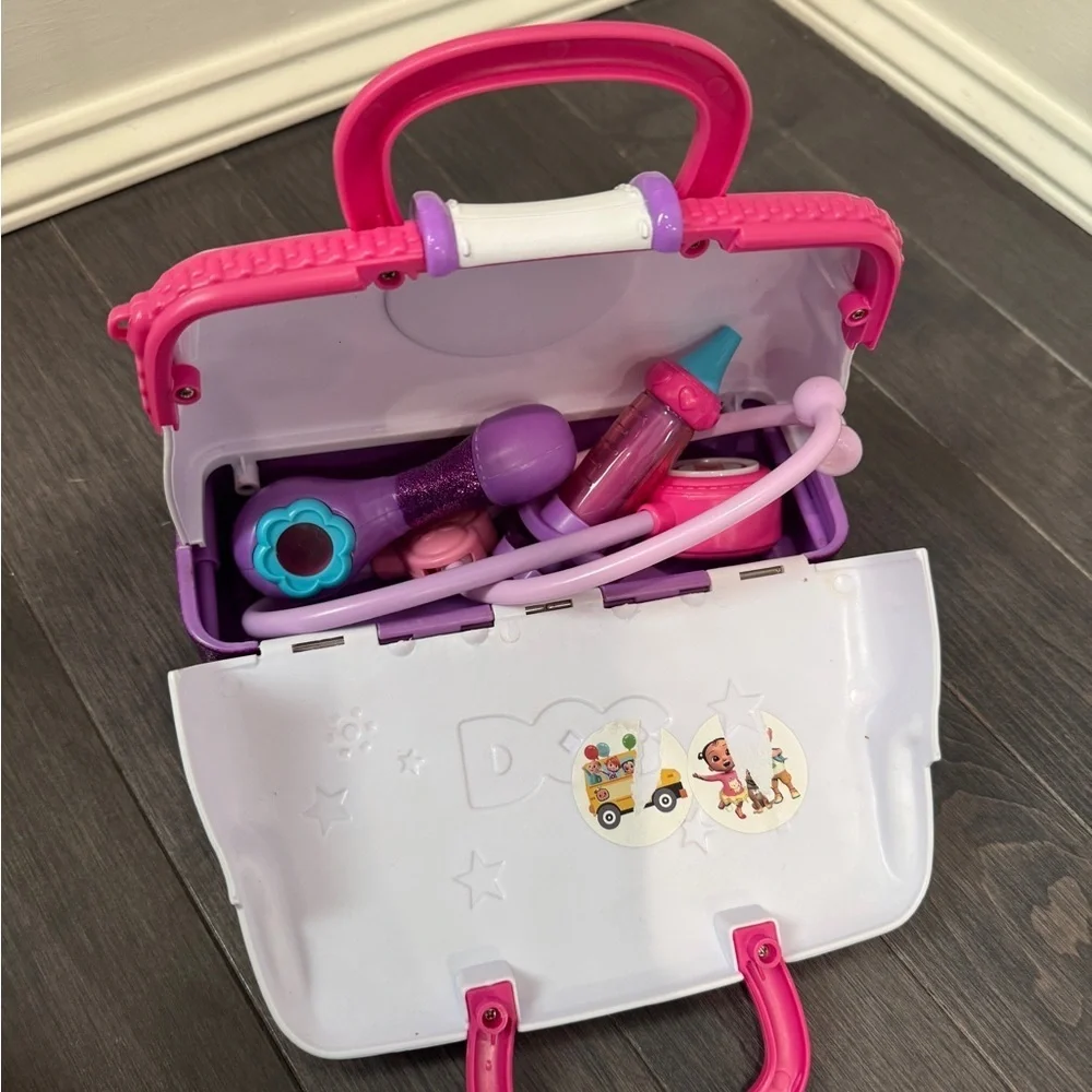 Disney Doc McStuffins Pink and Purple Doctor's Bag Toy Accessories Girl Pretend